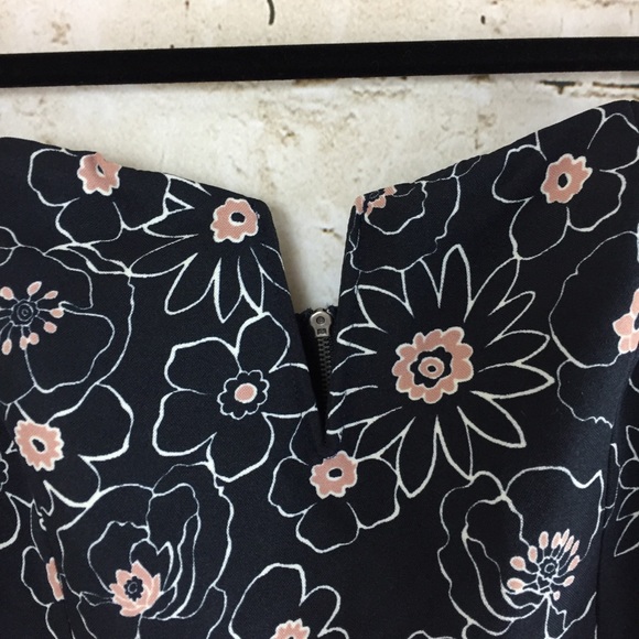 J.O.A Off Shoulder Flare Sleeve Dress✨ - Picture 4 of 8